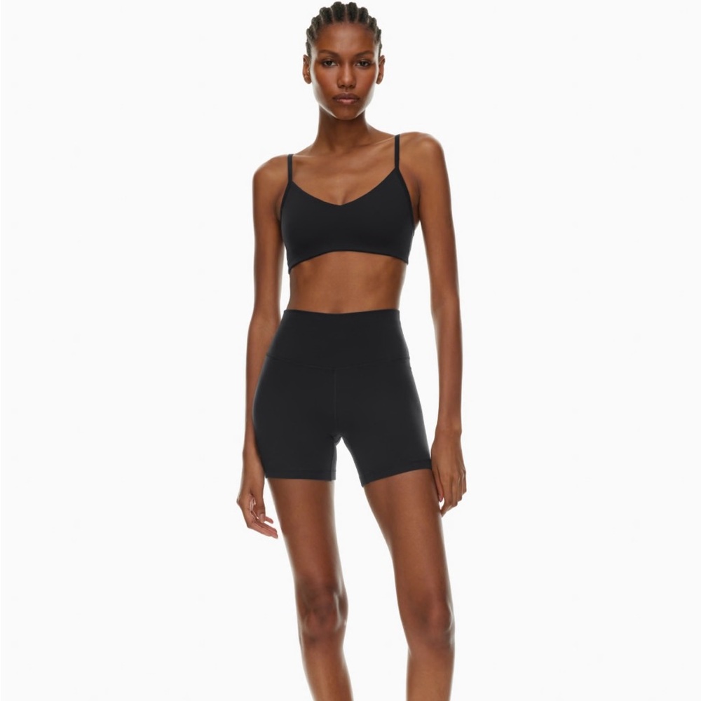 Aritzia tna butter 5” shorts